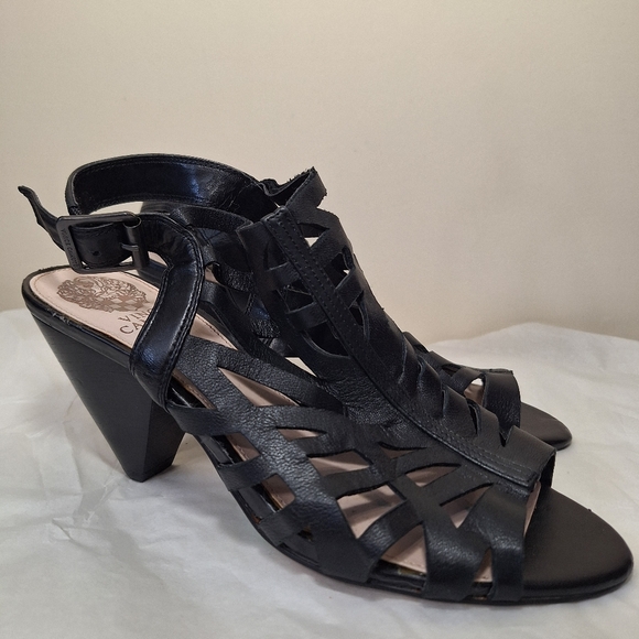 Vince Camuto strapy black leather cut-out peep toe pyramid heel sandals 8.5 - Picture 2 of 9